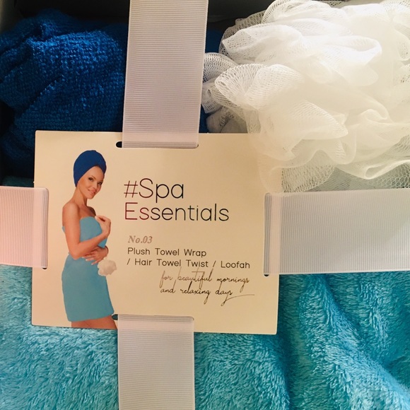 SPA ESSENTIALS 3 PIECE SPA SET - Picture 2 of 7